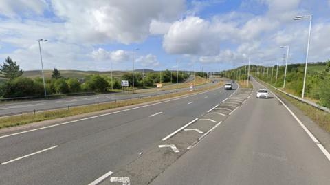 Yr A465 ger Rhymni