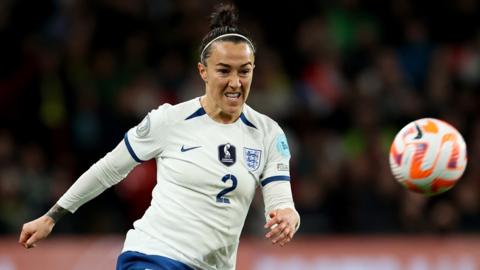 Lucy Bronze