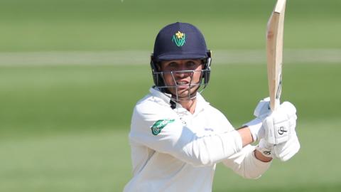 Sam Northeast's unbeaten 40 saw Glamorgan safely home