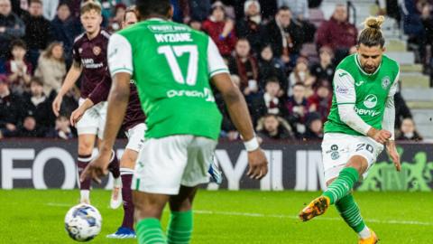 Marcondes scores for Hibs