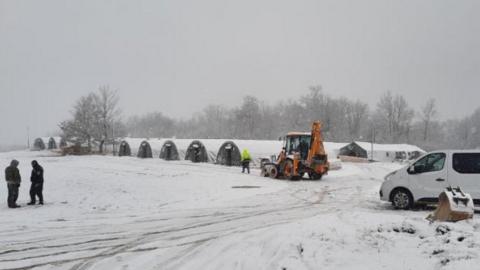 Temporary migrant tents at Lipa in snow, 8 Jan 21