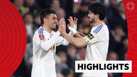 Joel Piroe of Leeds celebrates scoring his a goal with Pascal Struijk during the FA Cup against Norwich City