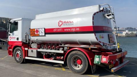 Manx Petroleum van