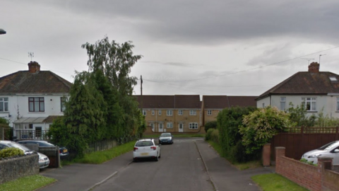 Teenagers charged after man wounded in Taunton assault - BBC News