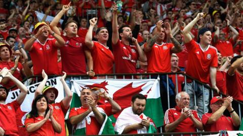 Wales fans at the Stade Bollaert-Delelis