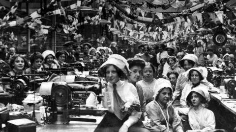 1911 factory sewing staff