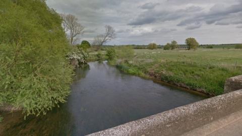 Radwell bridge over River Great Ouse