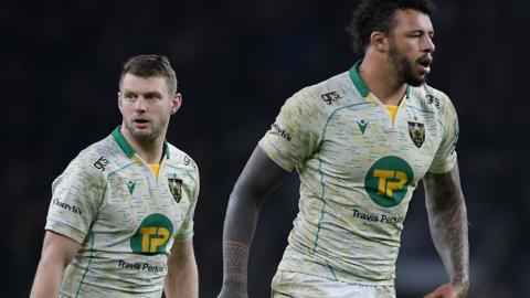 Dan Biggar and Courtney Lawes