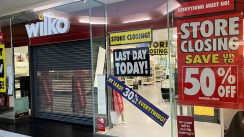 Closed Wilko store