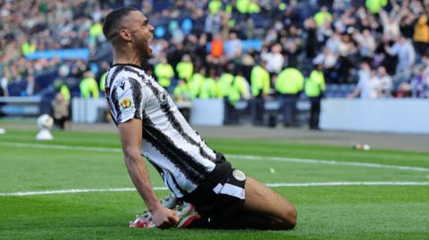 Mickael Mandron celebrates after scoring for St Mirren against Celtic