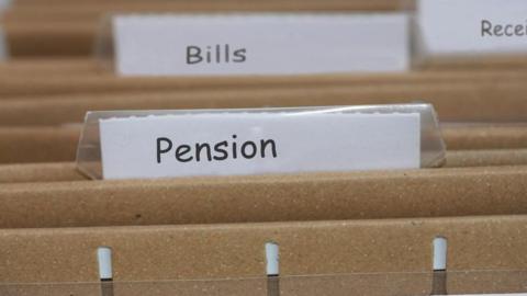 Pension file