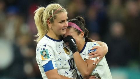Lindsey Horan of the United States comforts Sophia Smith