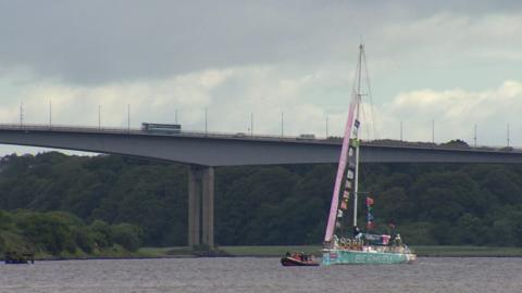 Clipper boats in Derry