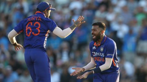 Hardik Pandya celebrates wicket