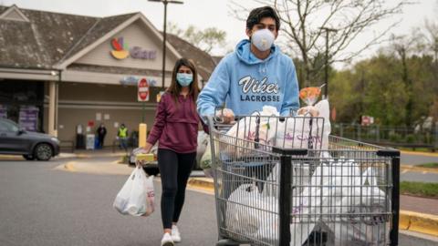 People buying groceries in Maryland