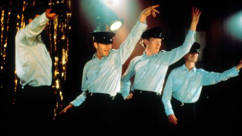 Hugo Speer, Steve Huison and Robert Carlyle stripping in The Full Monty film