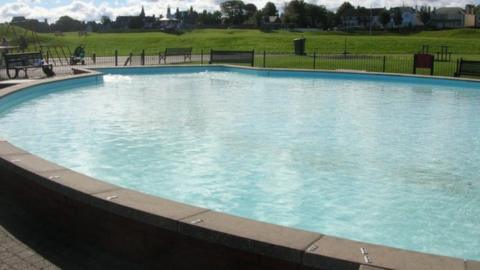 Paddling pool at Nairn Links