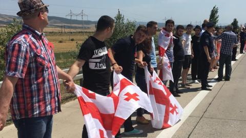 Georgian human chain protest near South Ossetia