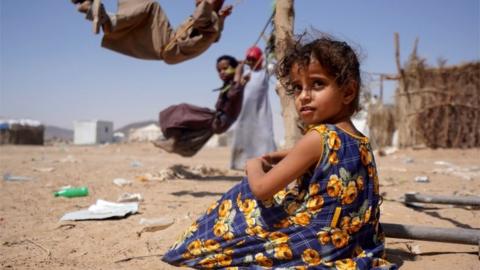 Displaced child in Yemen