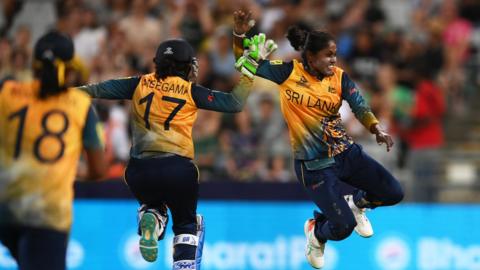 SL celebrate a wicket