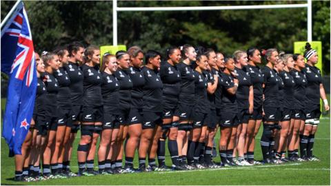 New Zealand players line up for the national anthem