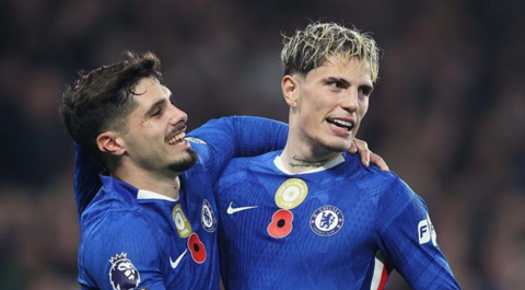 Chelsea's Alejandro Garnacho celebrating with Pedro Neto