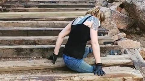 Mandy Horvath climbs the steps of the Manitou Incline (lifeproofbionicwoman Instagram)