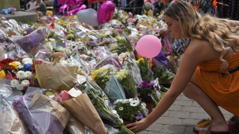 floral tributes in manchester