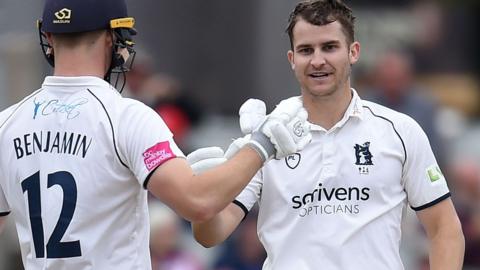 Chris Benjamin and Sam Hain shared a 237-run stand for Warwickshire's second wicket against Lancashire at Old Trafford