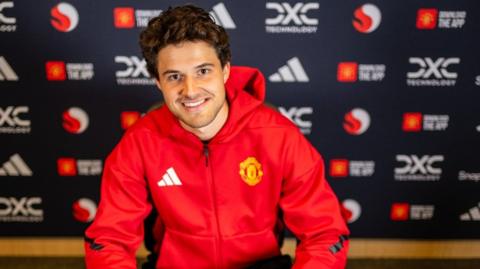 Manchester United new signing Senne Lammens