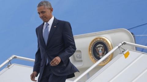 U.S. President Barack Obama arrives on Air Force One at the Athens Eleftherios Venizelos International Airport Tuesday, Nov. 15, 2016