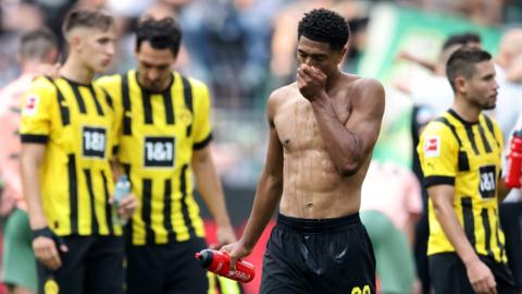 Jude Bellingham of Dortmund looks dejected