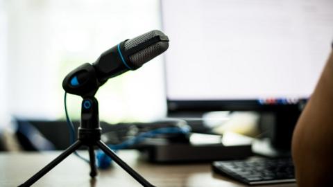 Microphone on desk