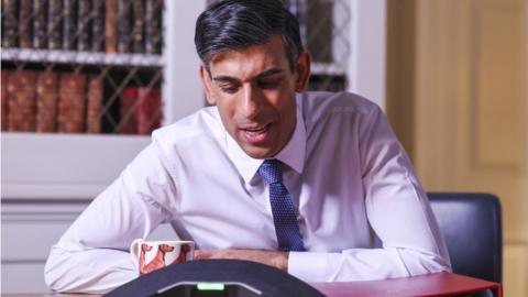 Rishi Sunak calling public servants