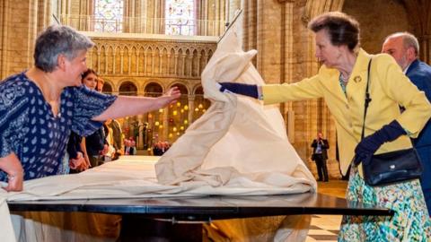 Princess Anne unveiling a table at Ely Cathedral