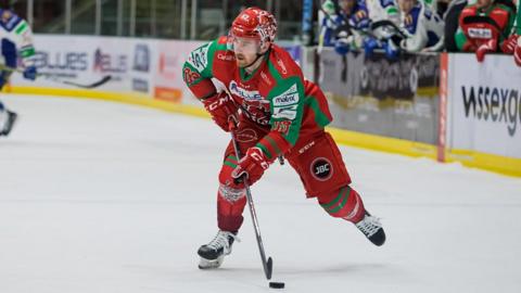 Trevor Cox in action for Cardiff Devils against Coventry Blaze