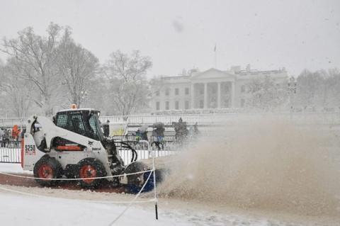 Snow at the White House