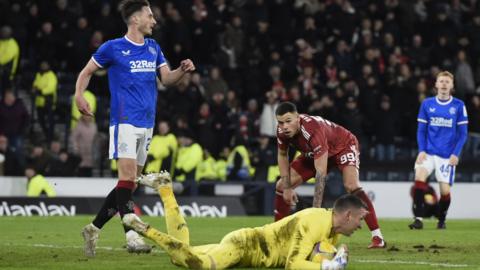 Allan McGregor gathers the ball in the Rangers goal