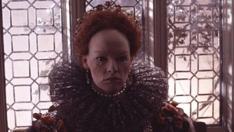 Glenda Jackson as Elizabeth I