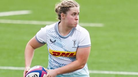 Beth Blacklock in action for Harlequins Women