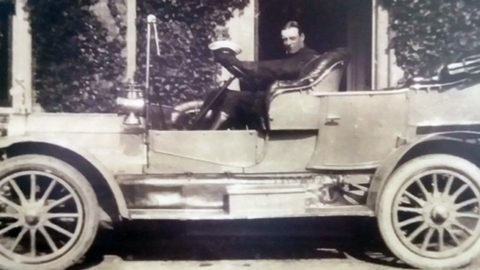 Chief Constable's car and driver in 1907