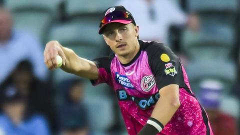 Tom Curran playing for Sydney Sixers