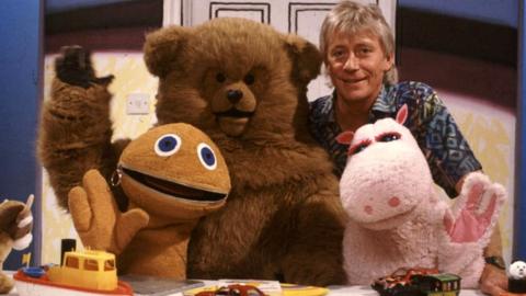 Geoffrey Hayes with his Rainbow co-stars Zippy, Bungle and George