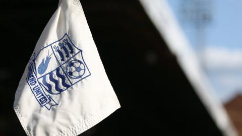 Southend United logo on corner flag