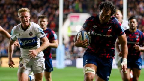 Bristol's Steven Luatua scores a try