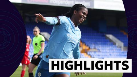 Khadija Shaw scores for Manchester City