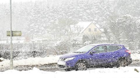 Snowy weather in Northern Ireland 18 January