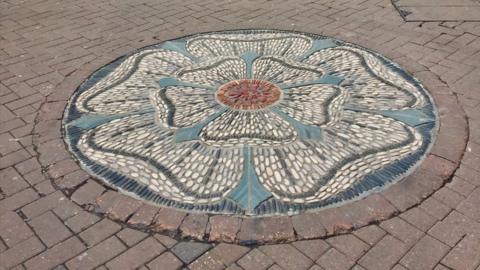 Rose Street mosaic Pic: Angie Brown