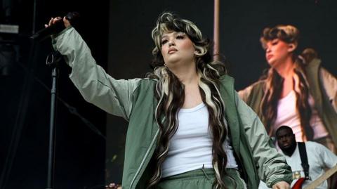 Lola Young performs at the 2025 All Things Go NYC at Forest Hills Stadium 