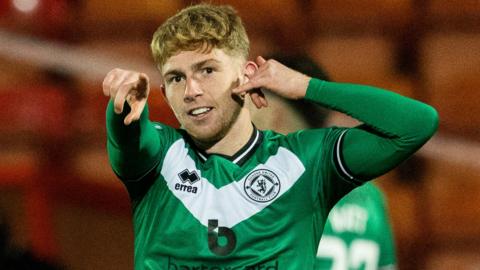 Dundee United's Kai Fotheringham celebrates